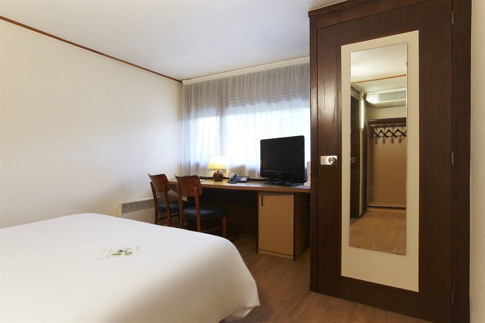 Value Stay Брюж Екстериор снимка